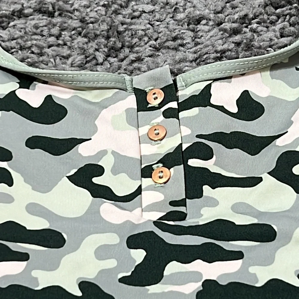 Frankie's Archer Camo Swimsuit Size Large